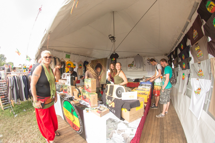 Reggae Geel editie 2014 - Zaterdag, picture 44, photographed by Stef Dierckx - FrontView Magazine