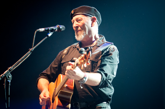 Richard Thompson @ dranouter 2014, picture 17, photographed by Devid Camerlynck - FrontView Magazine