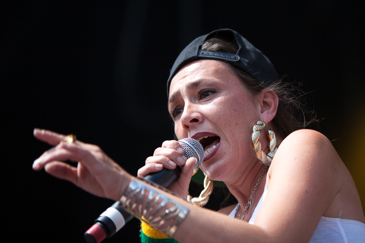 Slongs Dievanongs @ Suikerrock 2014, picture 1, photographed by Koen Rondelez - FrontView Magazine