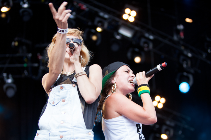 Slongs Dievanongs @ Suikerrock 2014, picture 13, photographed by Koen Rondelez - FrontView Magazine