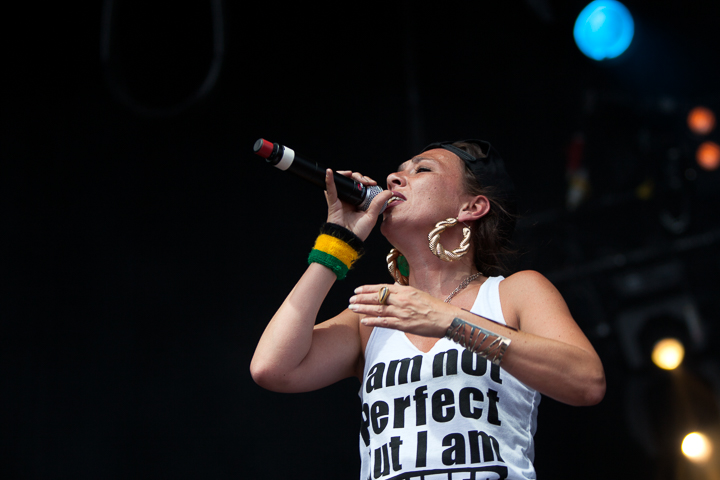 Slongs Dievanongs @ Suikerrock 2014, picture 14, photographed by Koen Rondelez - FrontView Magazine