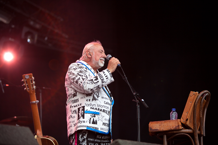 Urbanus & De Fanfaar @ Suikerrock 2014, foto 11, foto's door Koen Rondelez - FrontView Magazine