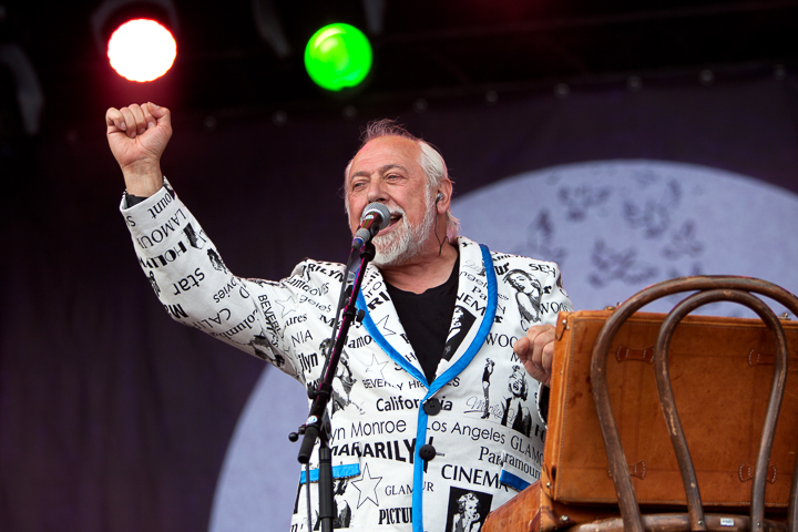 Urbanus & De Fanfaar @ Suikerrock 2014, foto 20, foto's door Koen Rondelez - FrontView Magazine
