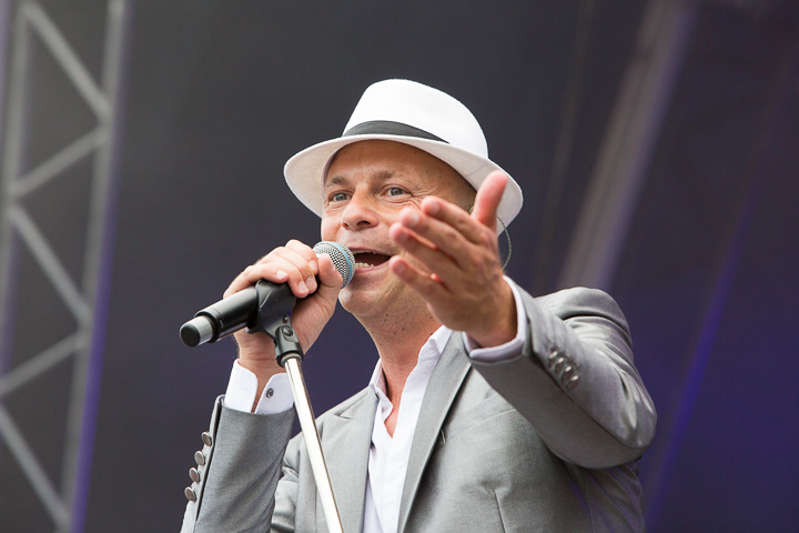 Wim Leys & @ fundum @ Antwerpen Zingt, picture 4, photographed by Steven Stausens - FrontView Magazine