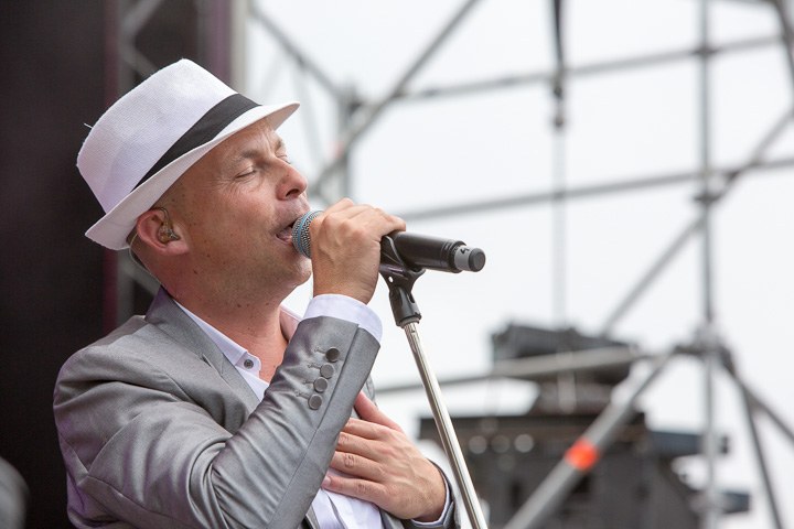 Wim Leys & @ fundum @ Antwerpen Zingt, picture 5, photographed by Steven Stausens - FrontView Magazine