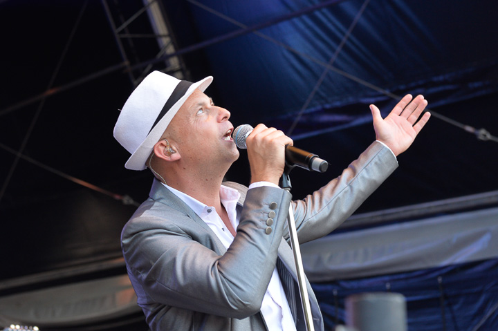 Wim Leys & @ fundum @ Antwerpen Zingt, picture 18, photographed by Steven Stausens - FrontView Magazine