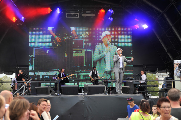 Wim Leys & @ fundum @ Antwerpen Zingt, picture 33, photographed by Steven Stausens - FrontView Magazine