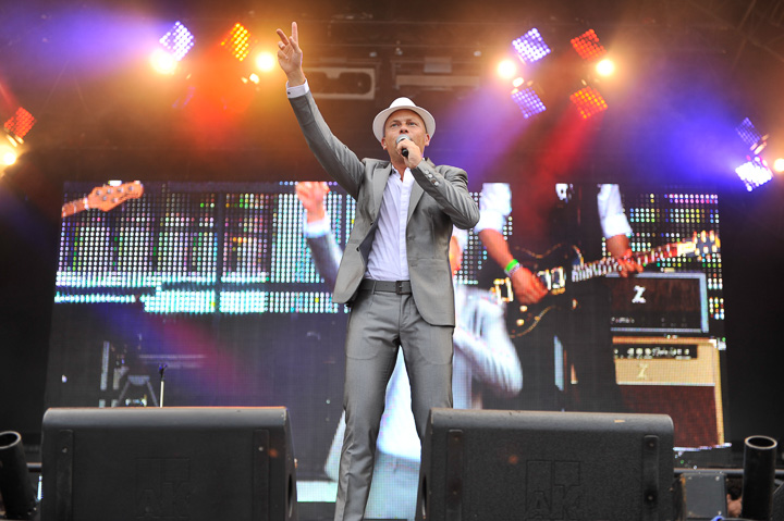 Wim Leys & @ fundum @ Antwerpen Zingt, picture 38, photographed by Steven Stausens - FrontView Magazine