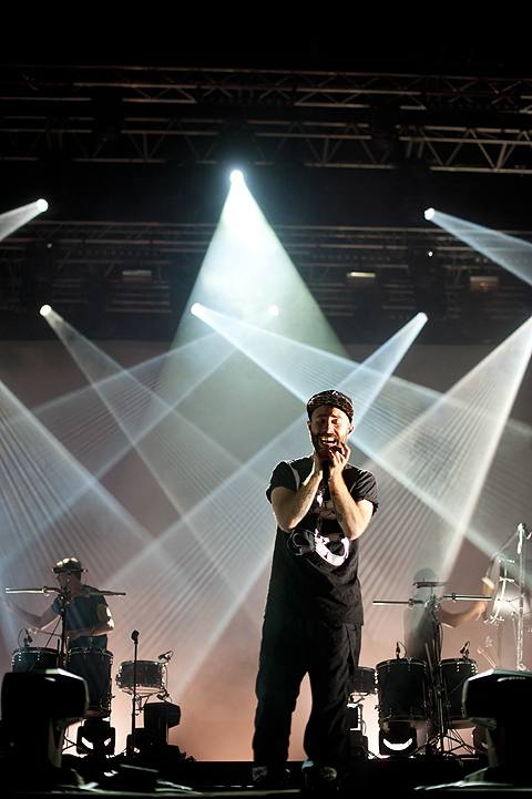 Woodkid @ Ronquières Festival 2014, picture 7, photographed by Magali Decamps - FrontView Magazine