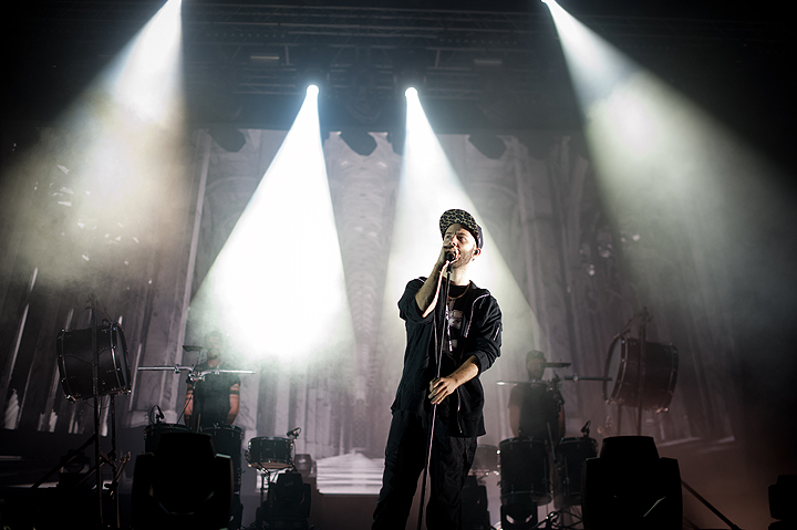 Woodkid @ Ronquières Festival 2014, picture 13, photographed by Magali Decamps - FrontView Magazine