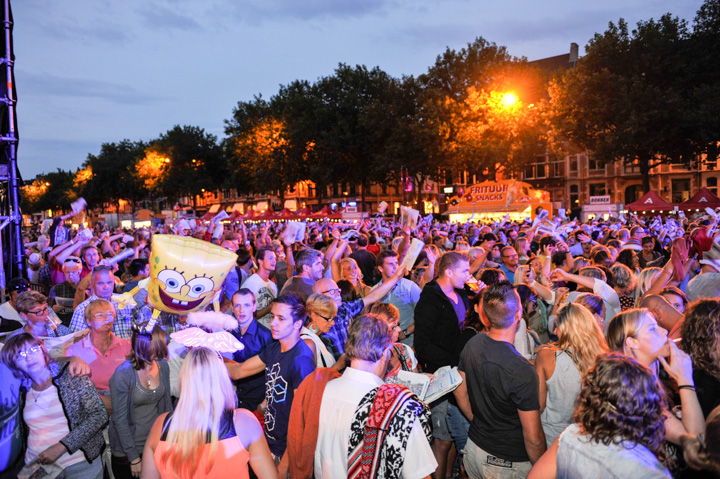Antwerpen Zingt 2014 @ Gedempte Zuiderdokken, picture 53, photographed by Steven Stausens, Vlaanderen Zingt, Antwerpen Zingt - FrontView Magazine