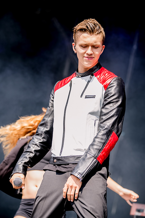 Ian Thomas @ Paal op Stelten 2014, foto 1, foto's door Elke Briers - FrontView Magazine