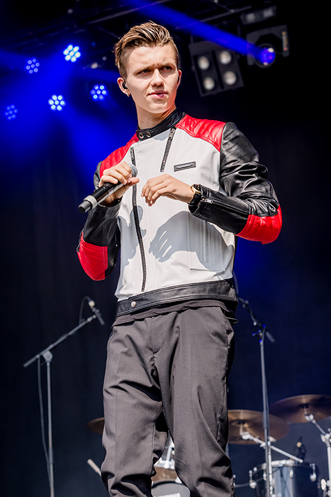 Ian Thomas @ Paal op Stelten 2014, foto 5, foto's door Elke Briers - FrontView Magazine