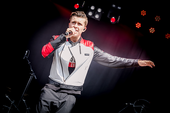 Ian Thomas @ Paal op Stelten 2014, foto 6, foto's door Elke Briers - FrontView Magazine