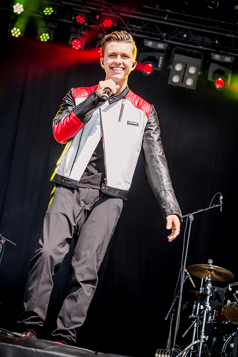 Ian Thomas @ Paal op Stelten 2014, foto 8, foto's door Elke Briers - FrontView Magazine