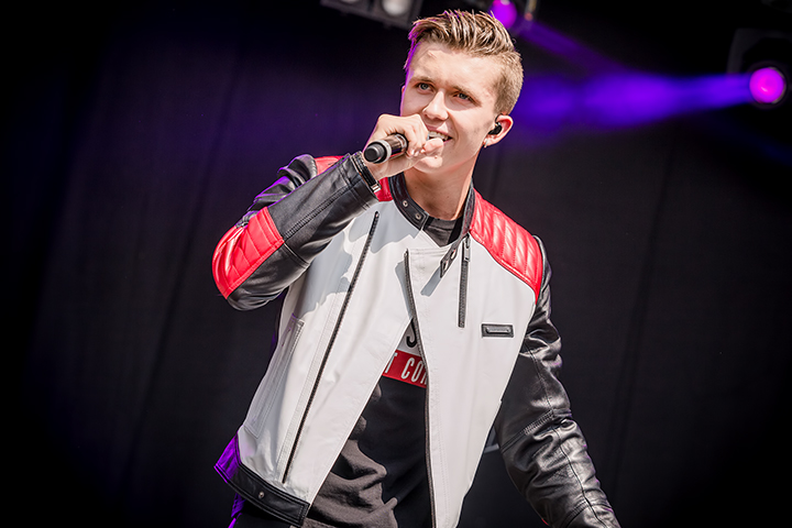 Ian Thomas @ Paal op Stelten 2014, foto 9, foto's door Elke Briers - FrontView Magazine