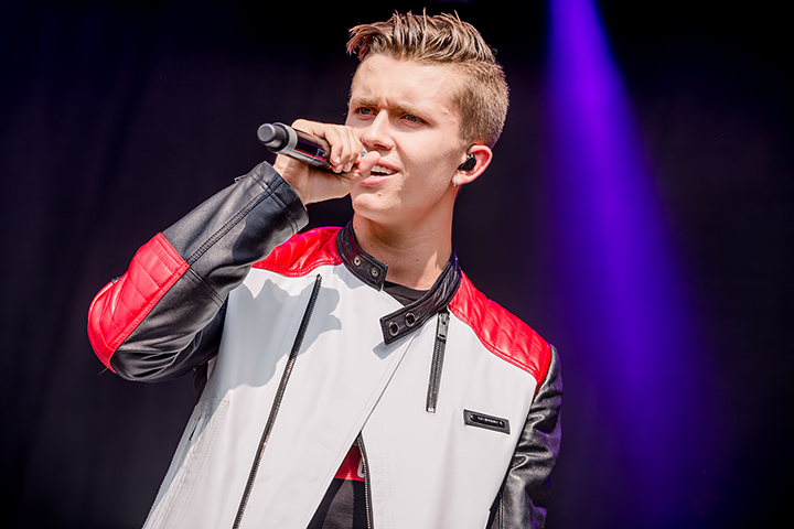 Ian Thomas @ Paal op Stelten 2014, foto 11, foto's door Elke Briers - FrontView Magazine