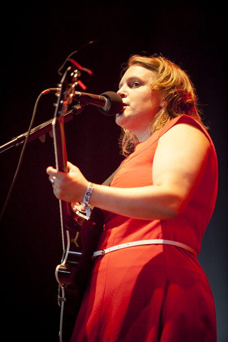 Hannelore Bedert @ dranouter 2014, foto 2, foto's door Devid Camerlynck - FrontView Magazine