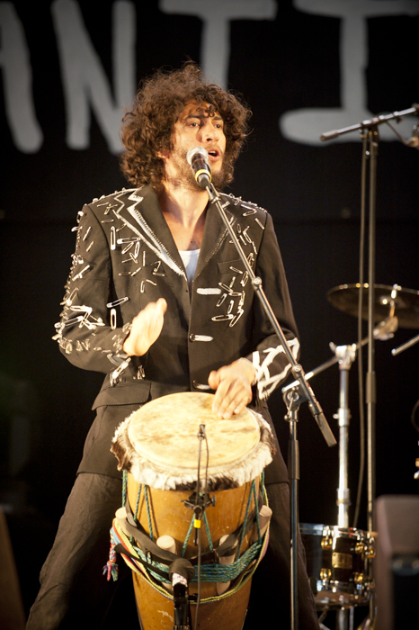 La Chiva Gantiva @ dranouter 2014, picture 6, photographed by Devid Camerlynck - FrontView Magazine