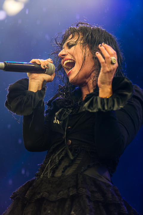 Lacuna Coil @ Alcatraz Hard Rock & Metal Fest, foto 8, foto's door Edwin Houdevelt - FrontView Magazine