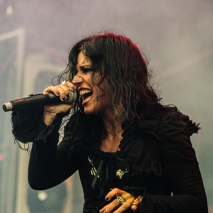 Lacuna Coil @ Alcatraz Hard Rock & Metal Fest, foto 17, foto's door Edwin Houdevelt - FrontView Magazine
