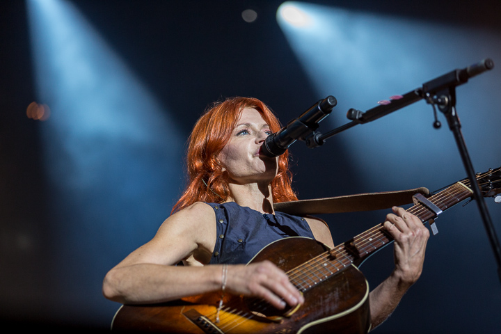 Axelle Red @ Beleuvenissen 2014, picture 6, photographed by Kurt Jacobs - FrontView Magazine
