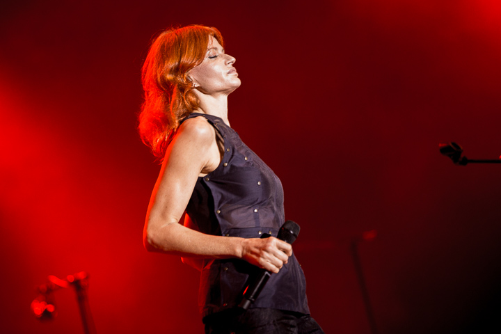 Axelle Red @ Beleuvenissen 2014, picture 11, photographed by Kurt Jacobs - FrontView Magazine