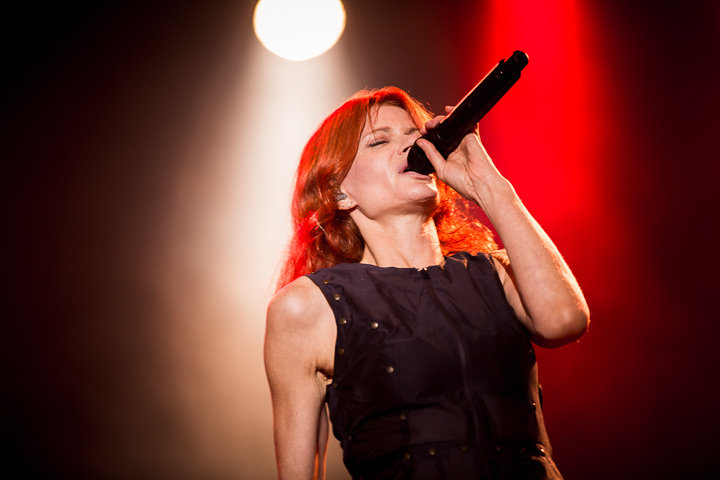 Axelle Red @ Beleuvenissen 2014, picture 13, photographed by Kurt Jacobs - FrontView Magazine