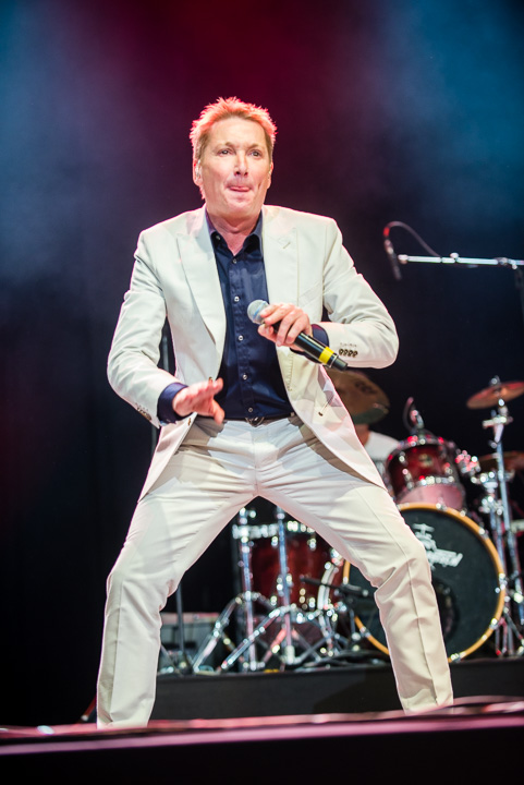 Bart Kaëll @ Summer Swing, picture 4, photographed by Dimitri Vanlommel - FrontView Magazine