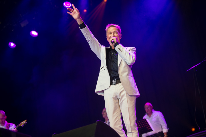 Bart Kaëll @ Summer Swing, picture 14, photographed by Dimitri Vanlommel - FrontView Magazine