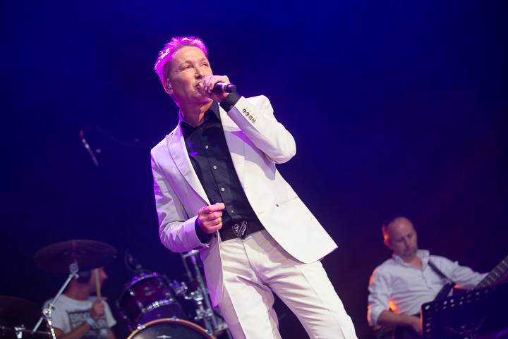 Bart Kaëll @ Summer Swing, picture 15, photographed by Dimitri Vanlommel - FrontView Magazine