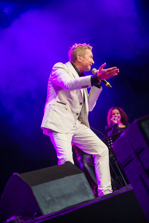 Bart Kaëll @ Summer Swing, picture 17, photographed by Dimitri Vanlommel - FrontView Magazine