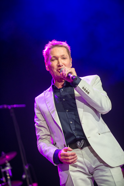 Bart Kaëll @ Summer Swing, picture 18, photographed by Dimitri Vanlommel - FrontView Magazine