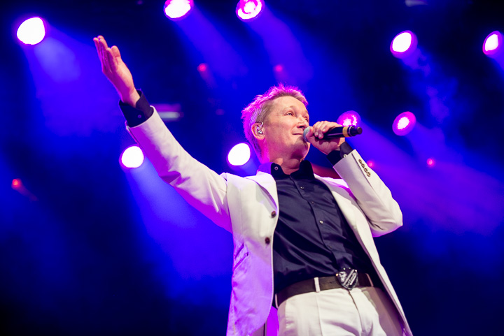 Bart Kaëll @ Summer Swing, picture 19, photographed by Dimitri Vanlommel - FrontView Magazine