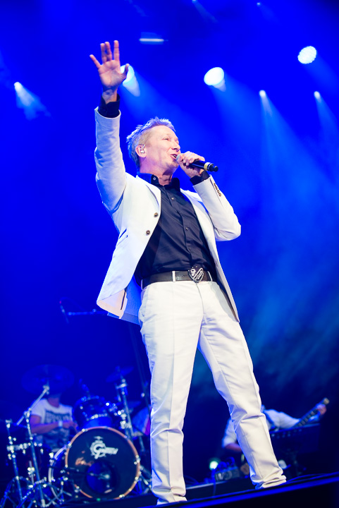 Bart Kaëll @ Summer Swing, picture 21, photographed by Dimitri Vanlommel - FrontView Magazine