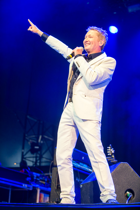 Bart Kaëll @ Summer Swing, picture 22, photographed by Dimitri Vanlommel - FrontView Magazine