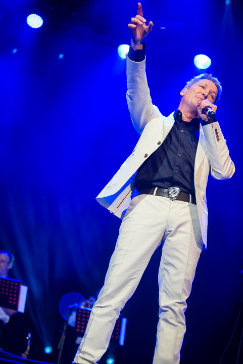Bart Kaëll @ Summer Swing, picture 27, photographed by Dimitri Vanlommel - FrontView Magazine