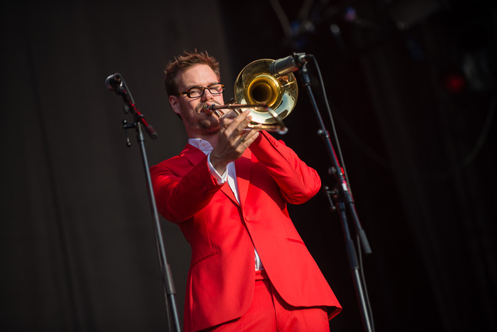 Lady Linn and her Magnificent Seven @ Summer Swing, picture 2, photographed by Dimitri Vanlommel - FrontView Magazine