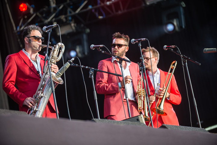 Lady Linn and her Magnificent Seven @ Summer Swing, picture 4, photographed by Dimitri Vanlommel - FrontView Magazine