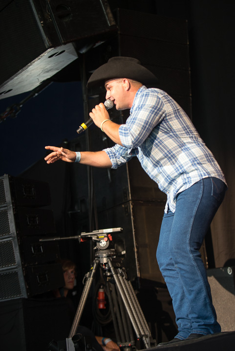 Robby Longo @ Summer Swing, picture 11, photographed by Dimitri Vanlommel - FrontView Magazine