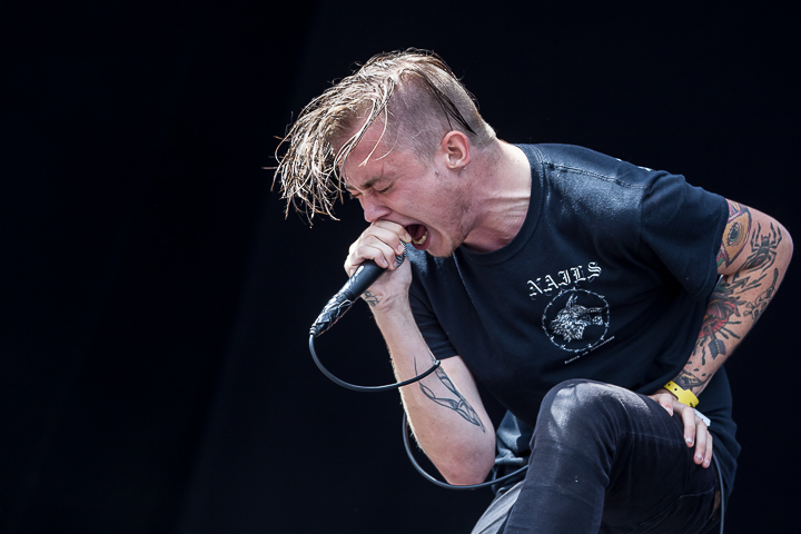 Teethgrinder @ Into the Grave 2014, picture 5, photographed by Dorien Goetschalckx - FrontView Magazine