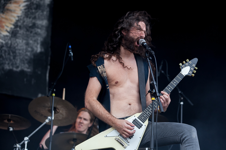 Vanderbuyst @ Into the Grave 2014, picture 2, photographed by Dorien Goetschalckx - FrontView Magazine