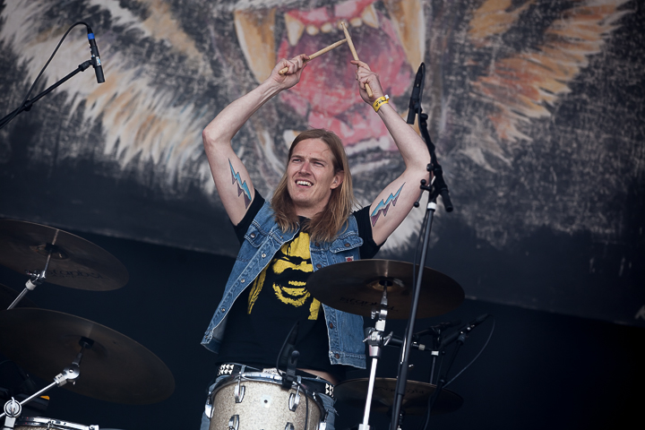Vanderbuyst @ Into the Grave 2014, picture 4, photographed by Dorien Goetschalckx - FrontView Magazine