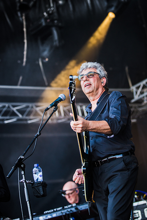 10cc @ Nostalgie Beach Festival 2014, picture 3, photographed by Elke Briers - FrontView Magazine