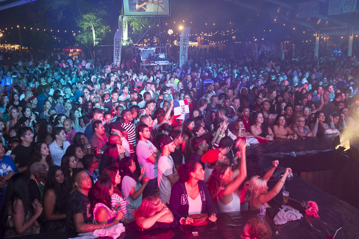 Dag 2 @ Antilliaanse Feesten 2014, picture 156, photographed by Steven Stausens - FrontView Magazine