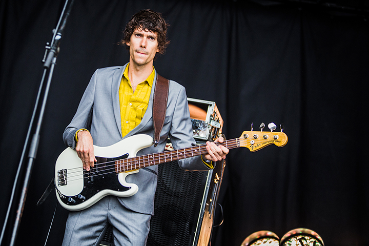 Fischer-Z @ Nostalgie Beach Festival 2014, picture 6, photographed by Elke Briers - FrontView Magazine