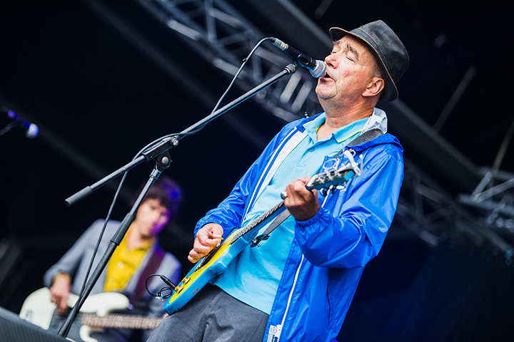 Fischer-Z @ Nostalgie Beach Festival 2014, picture 7, photographed by Elke Briers - FrontView Magazine