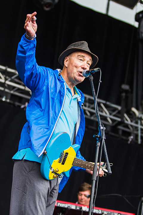 Fischer-Z @ Nostalgie Beach Festival 2014, picture 9, photographed by Elke Briers - FrontView Magazine