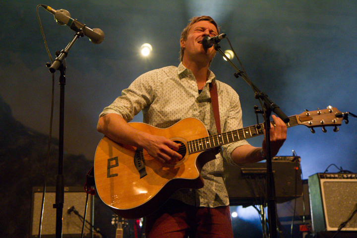 Girls in Hawaii @ Openluchttheater Rivierenhof, picture 18, photographed by FrontView Magazine