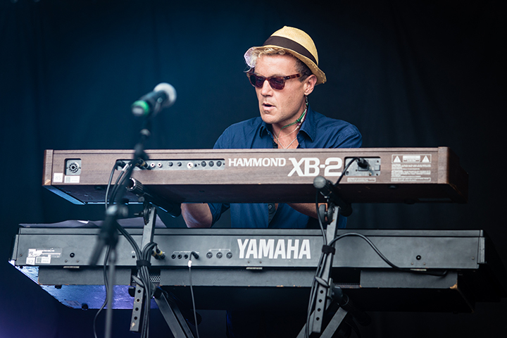 Kid Creole & The Coconuts @ Nostalgie Beach Festival 2014, picture 7, photographed by Elke Briers - FrontView Magazine